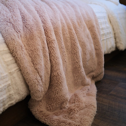 Heavenly Hermosa Luxury Blanket